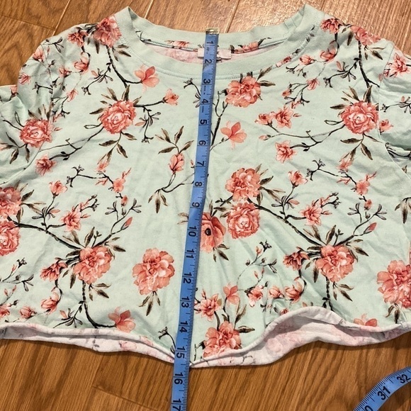 ARDENE Women’s  Long Sleeve Cropped Floral Top (Size Large) - Picture 4 of 8